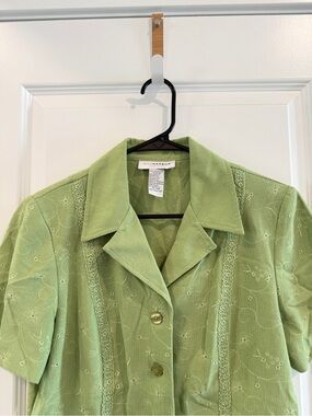 Vintage Sag Harbor Women’s Green Embroidered & Lace Shirt Half Sleeves Sz 12P